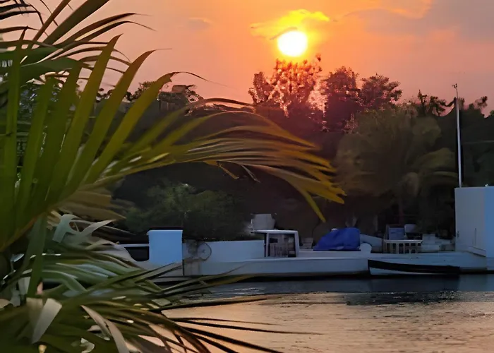 Casa La Torre, Luxury Private Waterfront *